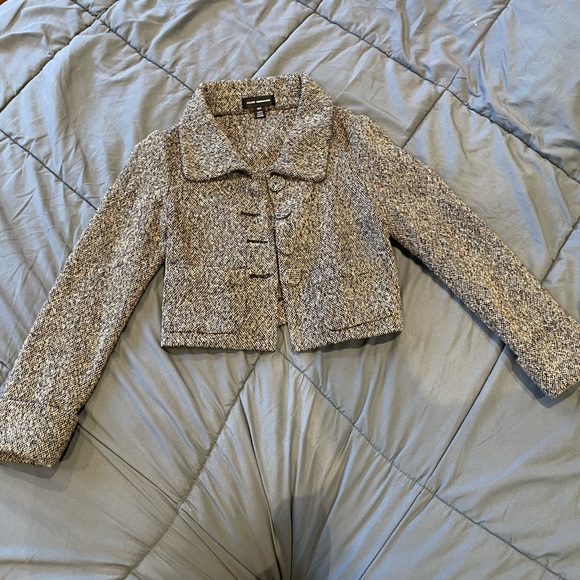 Club Monaco Cropped Blazer, like new condition, Size: XS - Picture 5 of 9